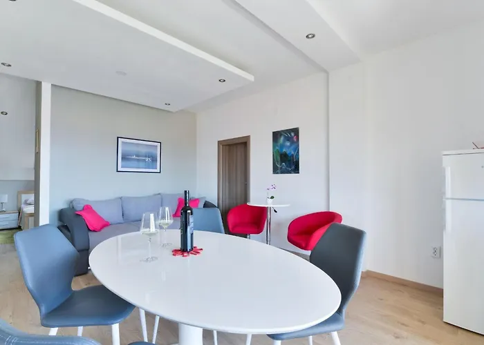 Medved 2 By Interhome Apartman *