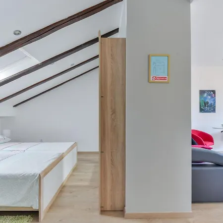 Medved 2 By Interhome Вир